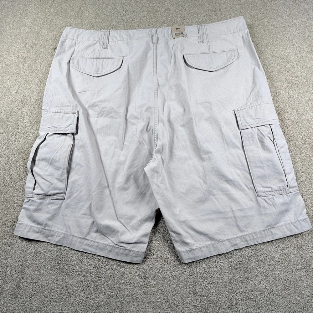 Levi's Carrier Cargo Shorts Mens 44 Beige New Cotton Relaxed Fit 9in Inseam